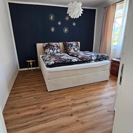 Stilvolles Apartment 바이에르스브론 외부 사진